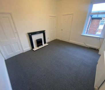 3 bed flat to rent in Sandringham Terrace, Sunderland, SR6 - Photo 4