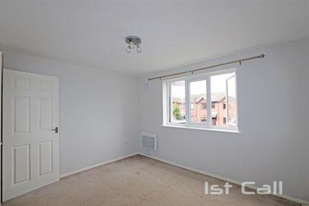Leecon Way, Rochford - Photo 2