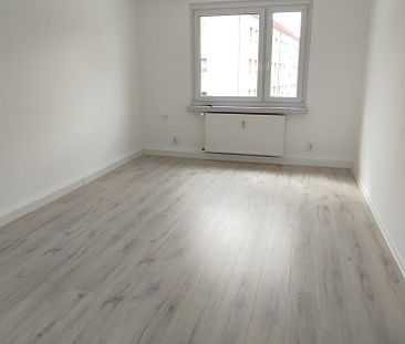 Achtung 2 Raumwohnung ab 15.09.2024 bezugsfertig nach Renovierung! - Photo 3