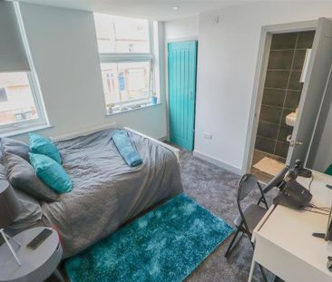 5 bedroom terraced house to rent - Photo 5