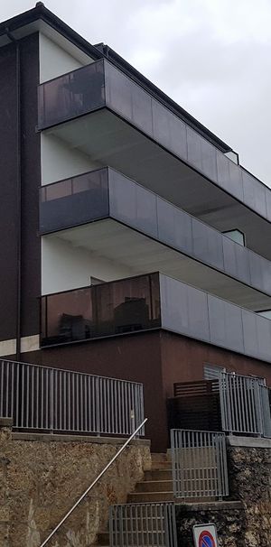 Bel appartement de 3 pièces avec grande terrasse et vue sur le lac et les Alpes - Photo 1