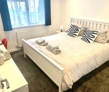 2 bedroom end of terrace house to rent - Photo 6
