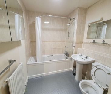 3 bedroom apartment to rent - Photo 6