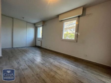 Appartement à louer 4 pièces 88.47m² - Photo 3