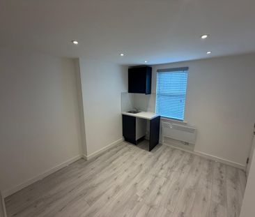Studio Flat, Clarence Road, E5 - Photo 4