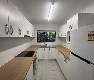 NEWLY RENOVATED CAIRNS CITY APARTMENT, IN SOUGHT LOCATION! - Photo 4