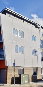 Fawcett Road, Portsmouth - Photo 4