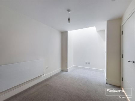 4 bedroom townhouse to rent - Photo 4