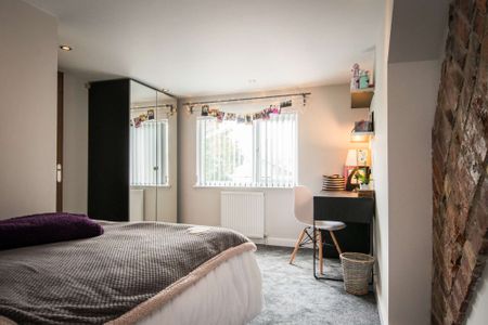 Yet another John Winter house redefining student living in Cardiff. - Photo 5