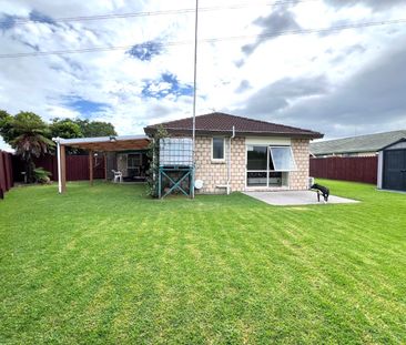 43 Morewa Place, Takanini, Auckland - Photo 3