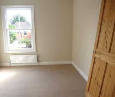 Bury Avenue, Newport Pagnell - Photo 5