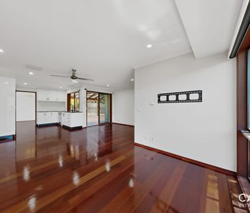 Stylish Living in Hampton Park - Photo 3