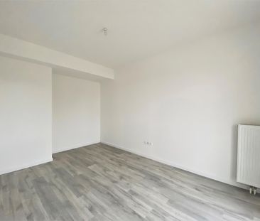 location Appartement T2 DE 40.6m² À AMIENS - Photo 5