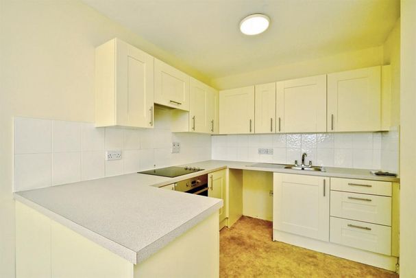 1 bedroom retirement property to rent - Photo 1