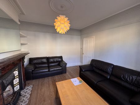 Park Grove, The Groves - P2206 - Photo 2