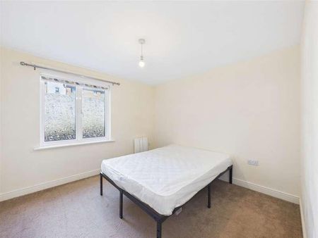 Gray Court, Candle Street, Stepney Green, E1 - Photo 3