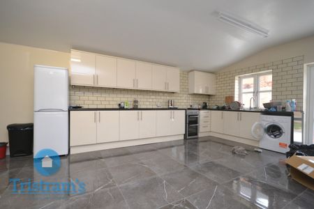 1 bed Shared House for Rent - Photo 3