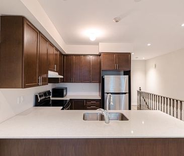 For Lease - 62 Preston Meadow Avenue Unit# 5, Mississauga, Ontario - Photo 4