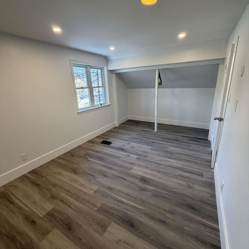 For Lease - 1475 Gordon Street, Guelph, Ontario - Photo 1