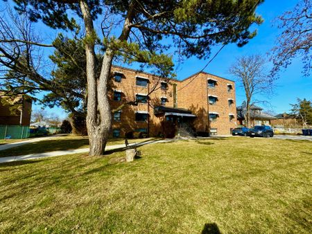For Lease - 2696 Lake Shore Boulevard Unit# 4, Toronto, Ontario - Photo 4