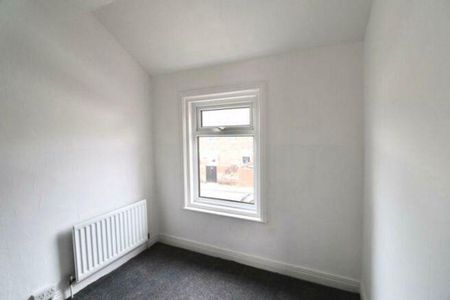 3 bed terraced house to rent in SR8 - Photo 4