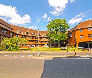 Cambrian Close, Camberley - Photo 3