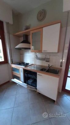 Appartamento di 130 m² con 5 locali e box auto a A - Photo 1