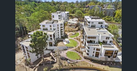 Modern Two-Bedroom Apartment in Prestigious One Avon - Photo 4