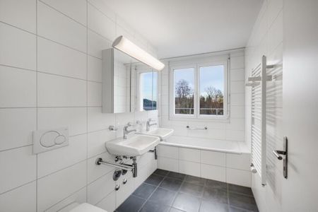 The accommodation is perfect for you to relax in your favorite armchair - Foto 5