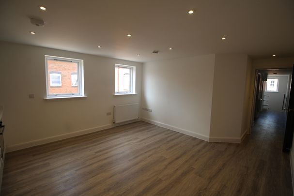 1 Bed Student Accommodation - Photo 1