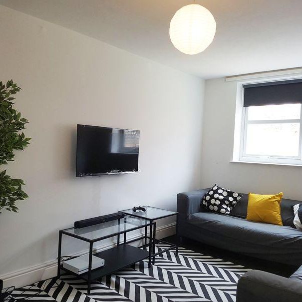 6 bedroom house share to rent - Photo 1