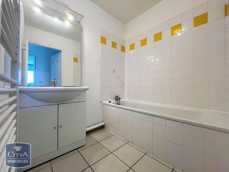 Location Appartement 3 pièces 62m² LISIEUX 14100 - Photo 5