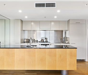 2a Elizabeth Bay Road, Elizabeth Bay NSW 2011 - Apartment For Rent ... - Photo 5