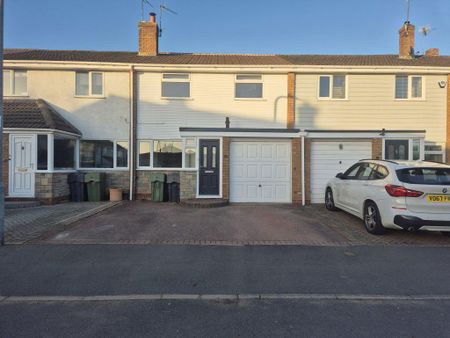 3 bedroom semi-detached house to rent - Photo 4