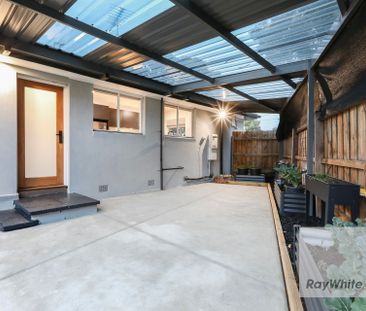 Beautifully Renovated & in a Lovely Position! - Photo 4