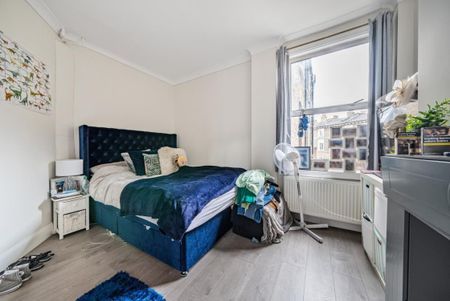 Queenstown Road, Battersea SW8 - Photo 5