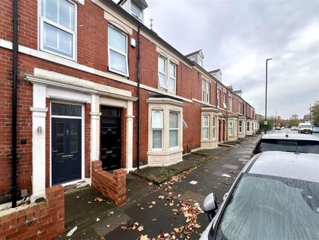 7 bedroom terraced house to rent - Photo 2