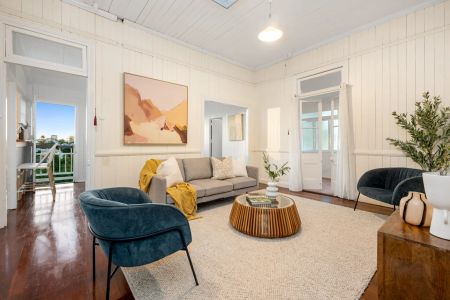 Sky-high position with lifelong, grandstand city views – 3.3km to CBD - Photo 4