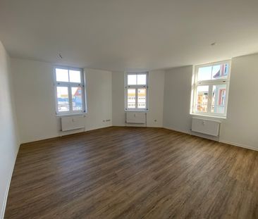 Große 2-Raum-Wohnung mit EBK im Herzen von WSW zu vermieten - Foto 1