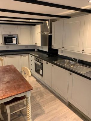 2 bedroom terraced house to rent - Photo 1