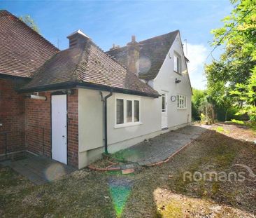 2 bedroom semi-detached house to rent - Photo 6