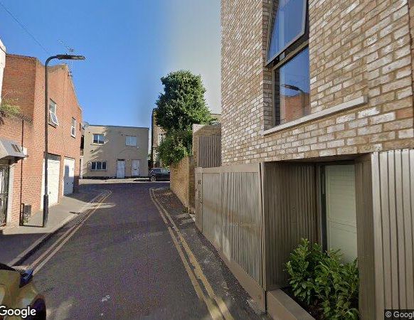 Studio Flat, Clarence Mews, E5 - Photo 1