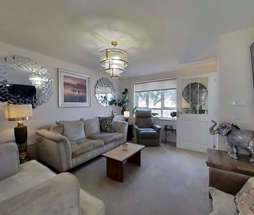 4 bedroom detached house to rent - Photo 1