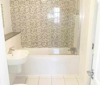 St Marys Road, Market Harborough, LE16 - Photo 4