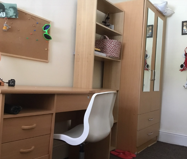 8 bedroom house to rent - Photo 2