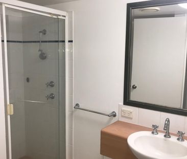 One Bedroom Apartment "The Antigua" Broadbeach - Photo 6