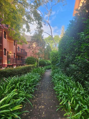 Dulwich Hill - Photo 2