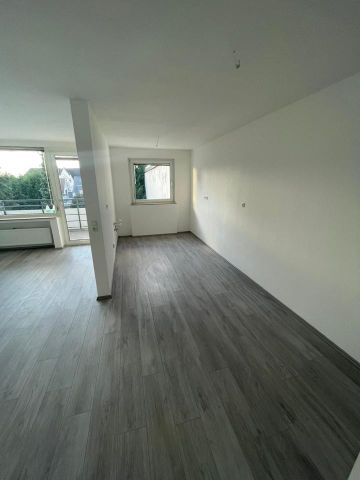 2 Zimmer Wohnung renoviert mit neuem laminatboden, Elektrik Bad - Photo 2