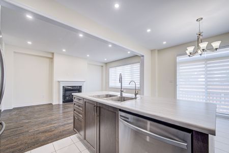For Lease - 407 Dolman Street, Woolwich, Ontario - Photo 3