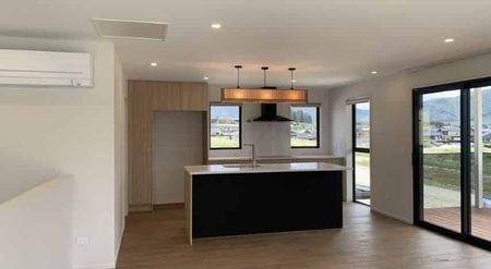 Brand New Stunning Wanaka Rental Home - Photo 5
